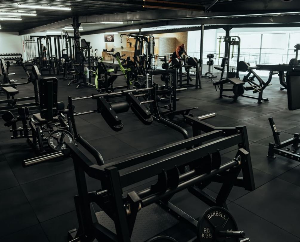 Inside Ironcircle Gym, the BASIXX partner gym in Bredene, Belgium